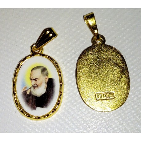 Saint Pie (dit "padre Pio") ovale sur fond doré
