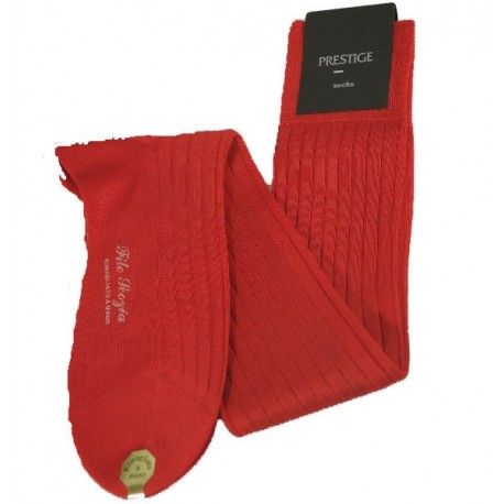 Chaussettes en fil d'écosse, longues, à côtes, rouges Chaussettes en fil d'écosse, longues, à côtes, rouges