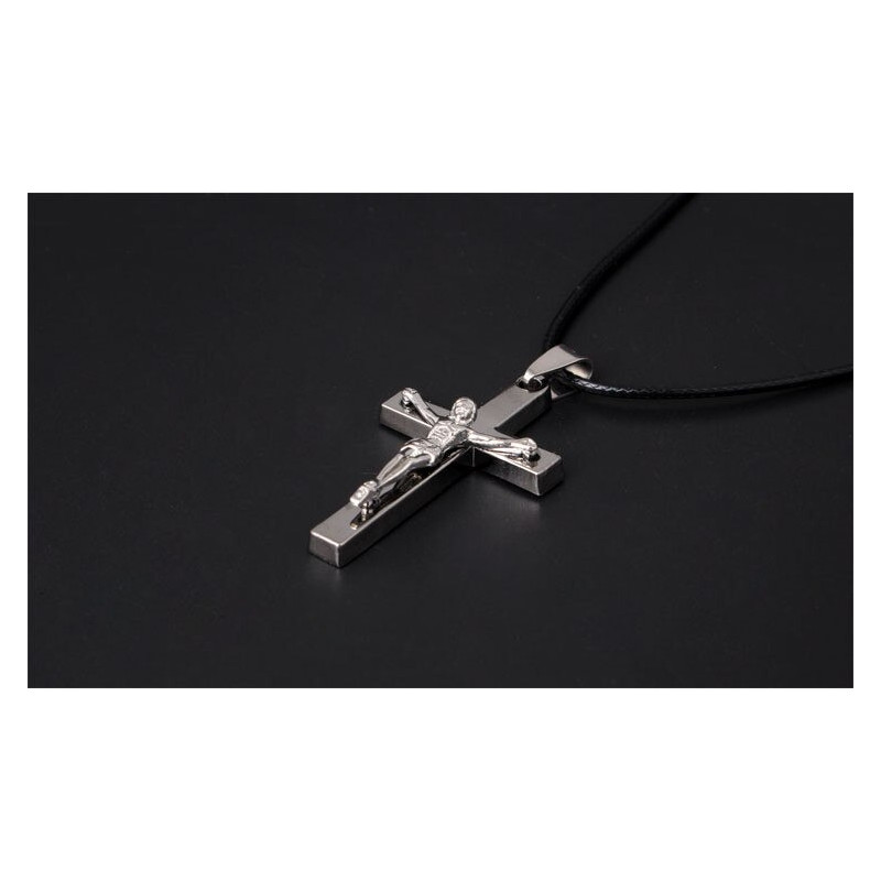 Croix pendentif - acier - avec collier