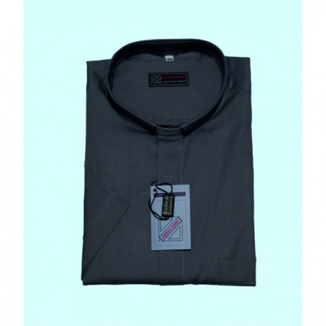 Chemise clergyman 100% coton, manches courtes, de couleur gris moyen