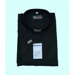 Chemise clergyman 100% coton, manches courtes, de couleur noir